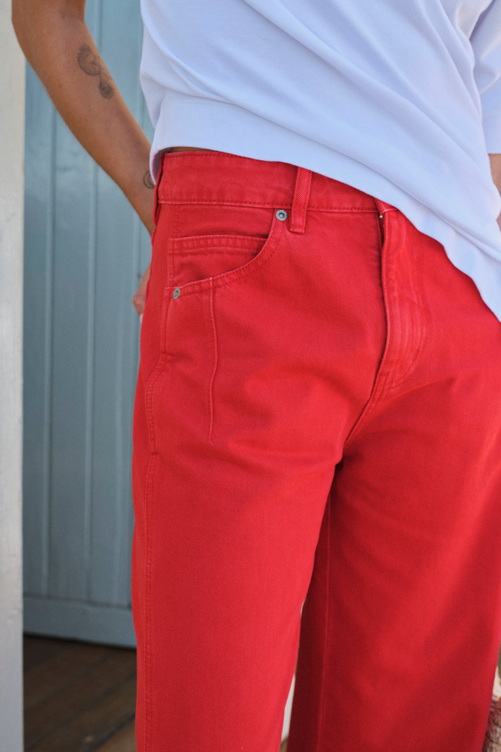 Demi Barrel Jean - Crimson