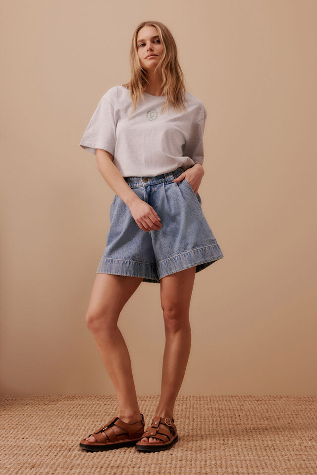 Billie Pleat Front Short, WASHED VINTAGE BLUE