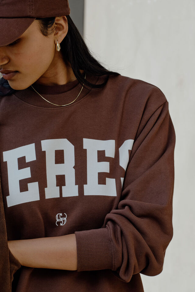 Isla Oversized Slouchy Crew, CHOCOLATE HERITAGE LOGO