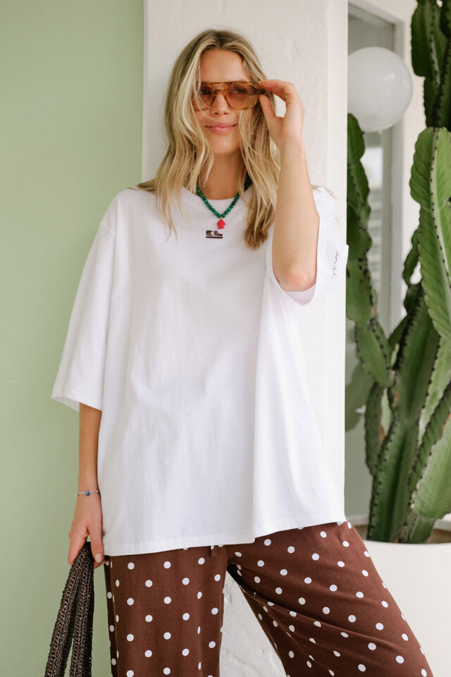 Liv Oversized Tee, WHITE /CHOC CL EMBROIDERY