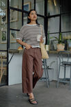 Demi Barrel Jean, CHOCOLATE - example image 5