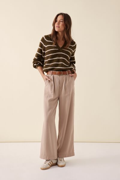 Utility Pleat Front Pant In Rescued Fabric, DARK CAMEL