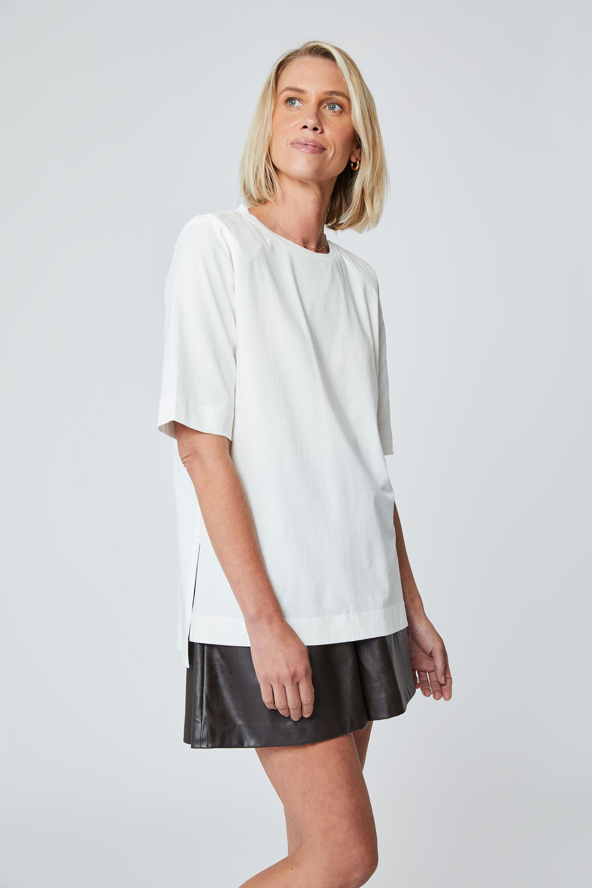 shoulder pad tee