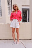 Weekender Short, ECRU - example image 4