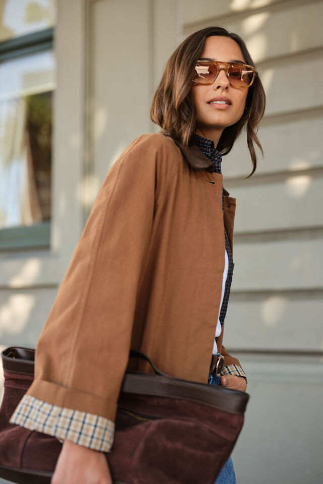 Ash Coat, TOFFEE CHOC COLLAR