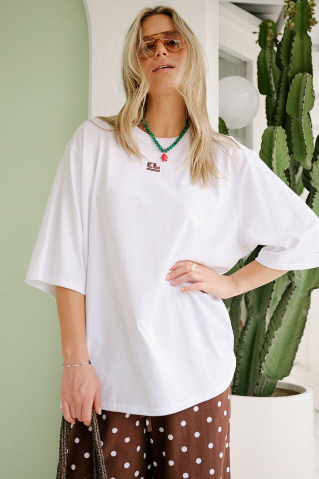 Liv Oversized Tee, WHITE /CHOC CL EMBROIDERY