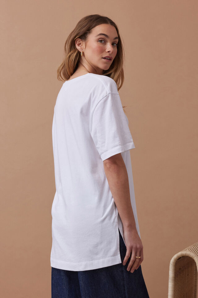 Lola Longline Step Hem Tee, WHITE/AZURE BLUE MONOGRAM EMBROIDER