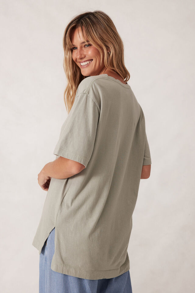 Lola Longline Step Hem Tee, SOFT SAGE/ PHANTOM CERES MONOGRAM EMBROIDERY