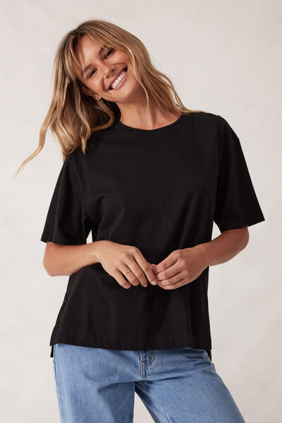 Stevie Slouchy Split Hem Tee, BLACK