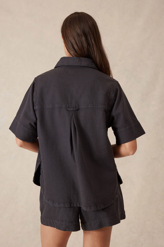 Short Sleeve Boxy Shirt, WASHED BLACK TWILL