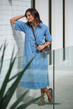 Ava Short Sleeve Midi Dress, VINTAGE BLUE - alternate image 5