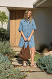 VINTAGE BLUE