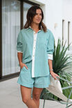 KELLY GREEN STRIPE WHITE COLLAR