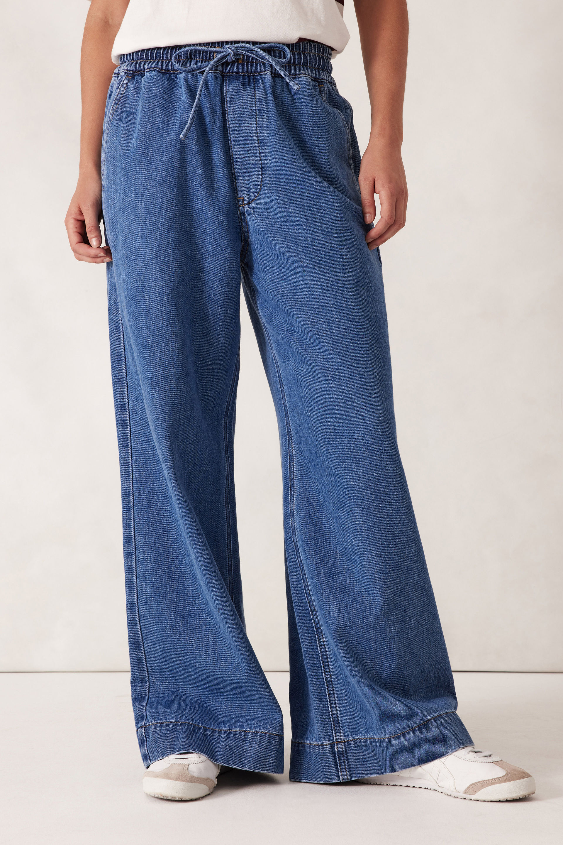 Andie Wide Leg Drawstring Pant