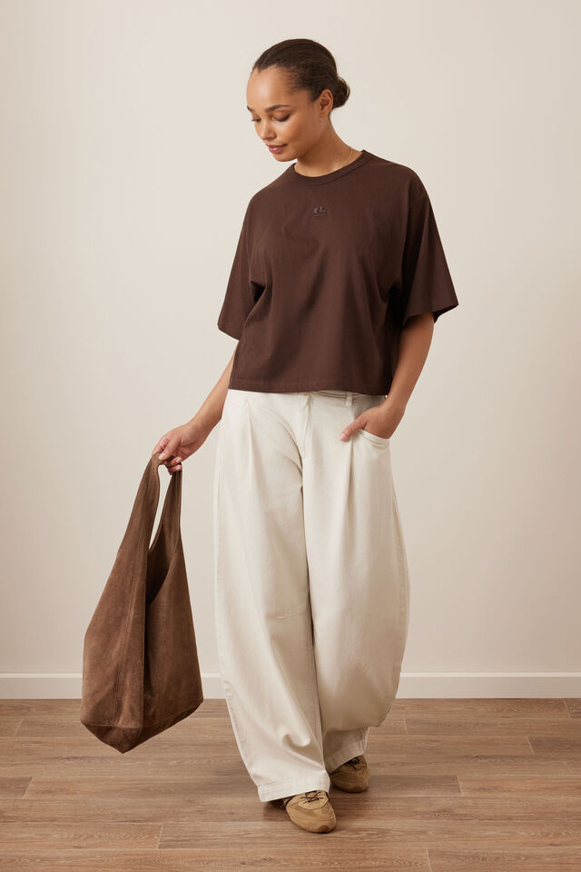 Phoebe Premium Tee, CHOCOLATE