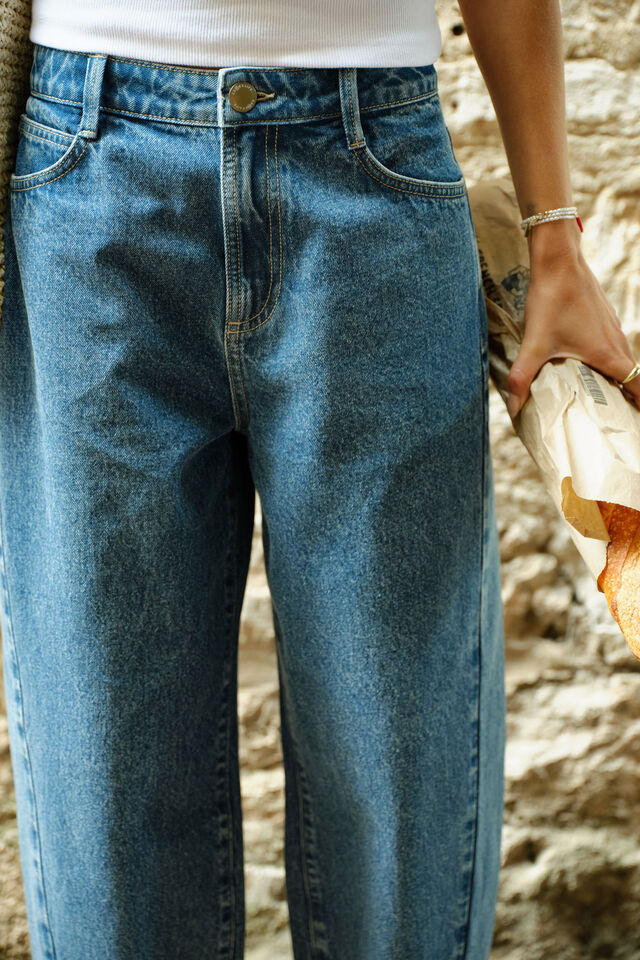 Maggie Tapered Barrel Jean, FRESH INDIGO