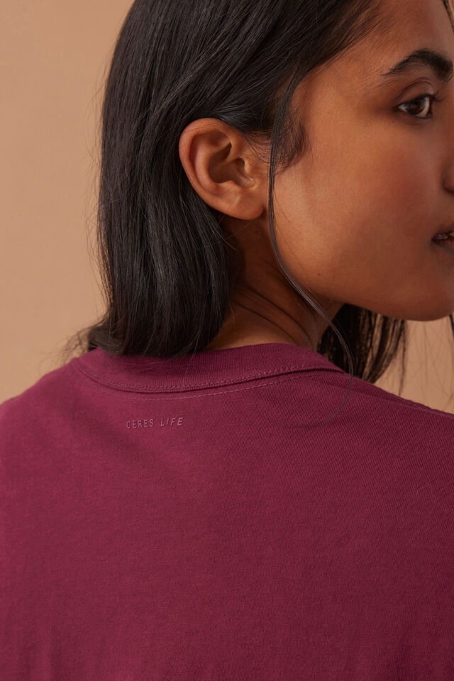 Phoebe Premium Tee, POMEGRANATE