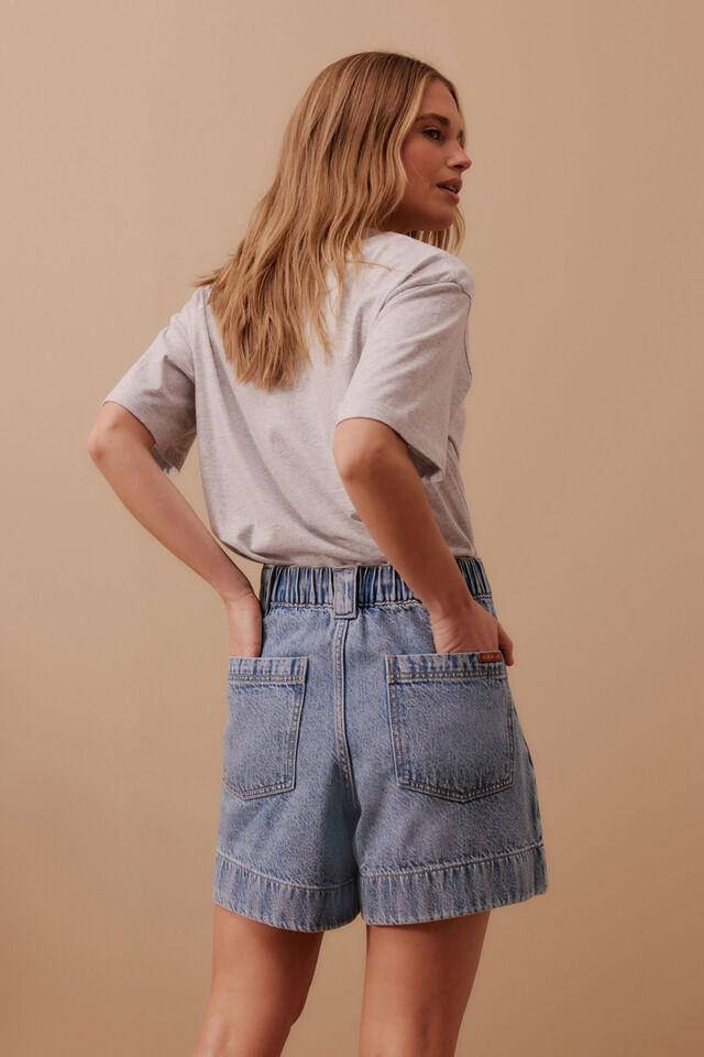 Billie Pleat Front Short, WASHED VINTAGE BLUE