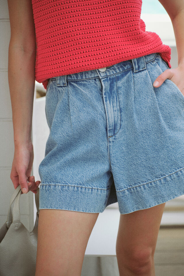 Billie Pleat Front Short, VINTAGE BLUE DENIM