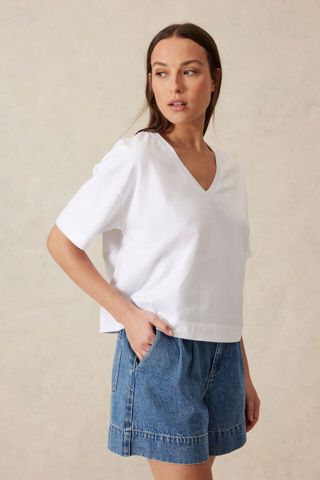 Boxy V Neck Tee, WHITE