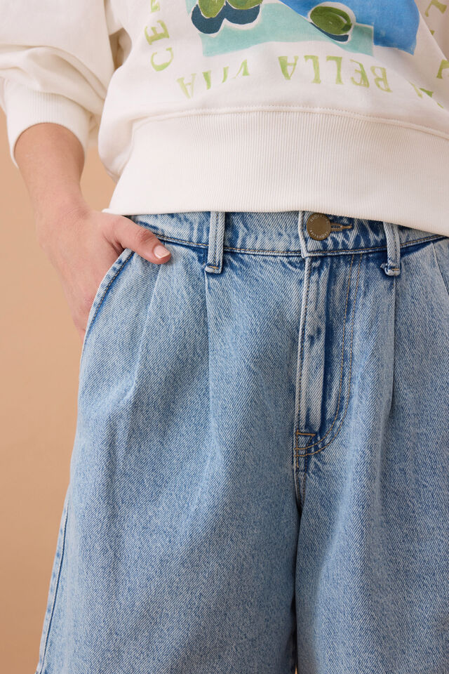 Sylvie Longline Pleat Denim Short, VINTAGE BLUE