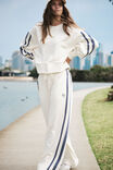 WINTER WHITE SIDE STRIPE