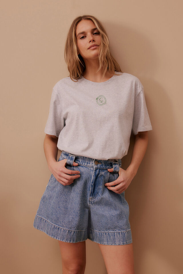 Billie Pleat Front Short, WASHED VINTAGE BLUE