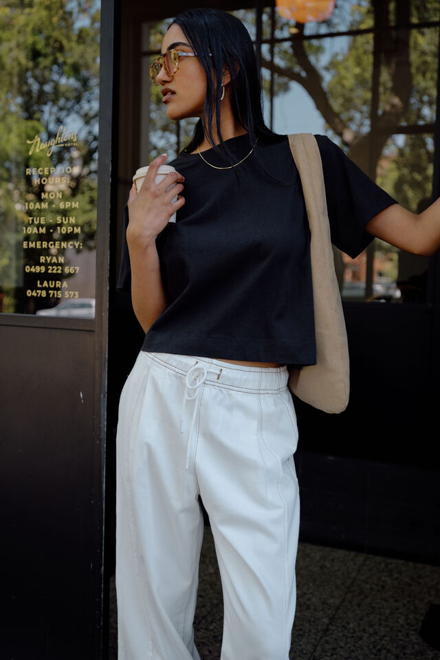 Sofia Boxy Shoulder Tee, BLACK