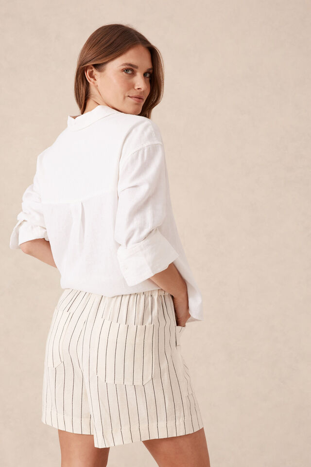 Panelled Pull On Short, PINSTRIPE