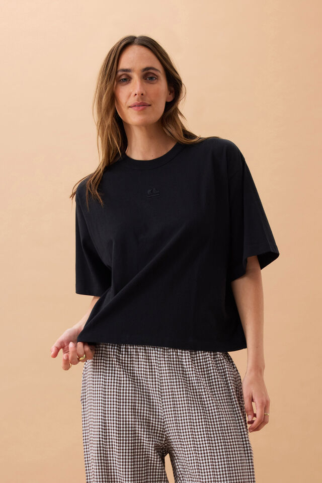 Phoebe Premium Tee, BLACK