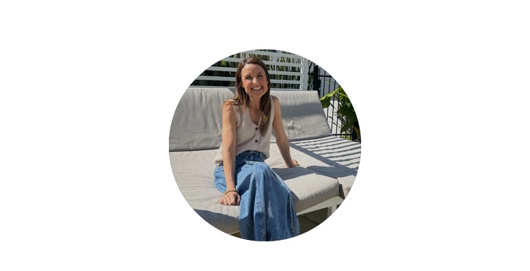 Kate from @thenoosainsider